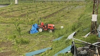 「ガラスがバーンと」列車に小屋が衝突　乗客3人死傷事故　「大切な息子・弟が突然失われた」亡くなった男性（当時56）の遺族「悲しみの深さは変わらない」「一刻も早い原因究明を」事故から1年