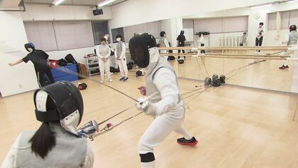10歳と8歳の＂フェンシング小学生姉妹＂93歳の指導者が認めた＂瞬発力と間合い＂パリ五輪で日本勢が大活躍し体験希望者が増加中 北海道・札幌市
