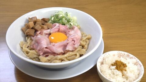 “美容系”出身で50歳から挑戦…もち小麦100%『極太おもち麺』が人気のつけ麺店 至福の一杯に女性店主の思い