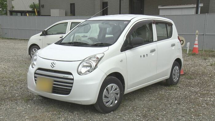 車検切れの状態だった千曲市の公用車(7月7日撮影)