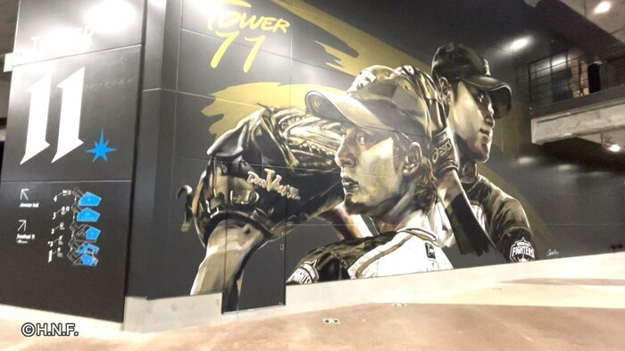 ダルビッシュ有(左)と大谷翔平(右)が描かれたタワーイレブン