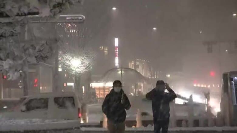 【速報】金沢で顕著な降雪観測…6時間に20センチ　石川県内各地に大雪警報発令中｜FNNプライムオンライン