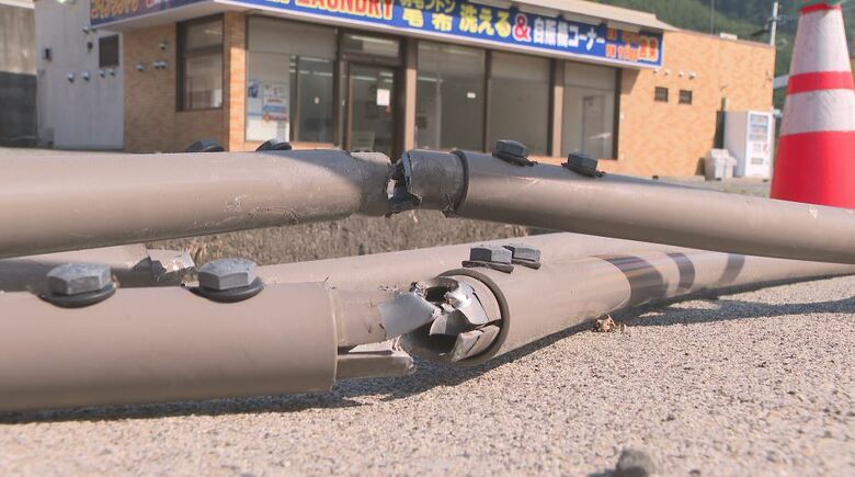 出合い頭に衝突　軽自動車の82歳男性が意識不明の重体　国道19号の交差点　乗用車の27歳男性は軽傷　乗用車が赤信号で交差点に進入か　長野・塩尻市｜FNNプライムオンライン