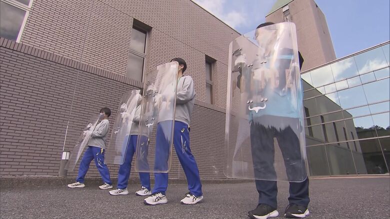 受験者数はピークの5分の1に…岐阜県警察学校でオープンキャンパス 売り手市場の学生に“絆”や“充実感”アピール｜FNNプライムオンライン