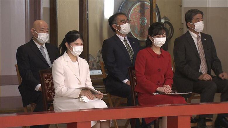 愛子さまは秋篠宮ご夫妻の次女、佳子さまと共に雅楽の演奏会を鑑賞された（2022年11月5日）