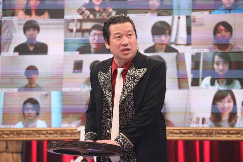 佐藤二朗（「99人の壁」番組MC）