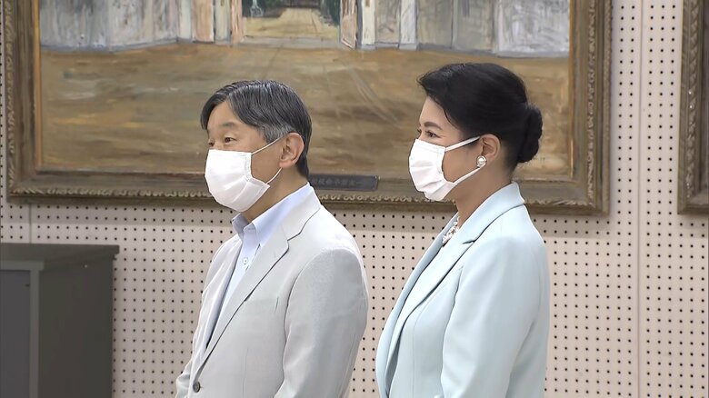 道路のパトロールを続ける生徒から説明を受けられた