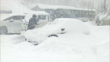 「憂鬱です…」今シーズン最強寒波で各地大雪、関東で最低気温　青森・酸ヶ湯では積雪106cm観測