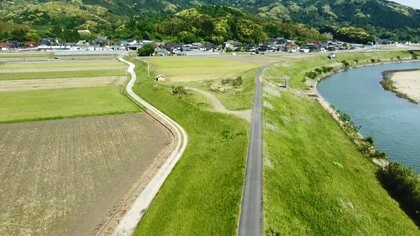 相次ぐ洪水を乗り越え生きてきた…川沿いにのこる水車や変わった堤防跡は先人の“知恵と創意工夫”の結集【佐賀発】