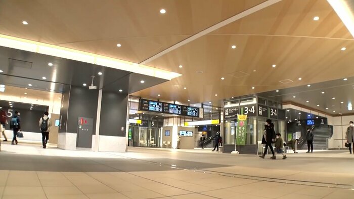 新しくなりつつある新潟駅構内