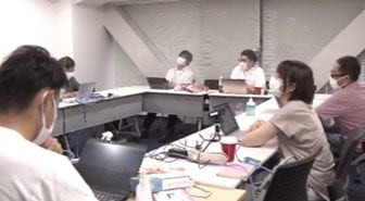 「冤罪」の支援対象を検討するIPJの弁護士ら(2022年)