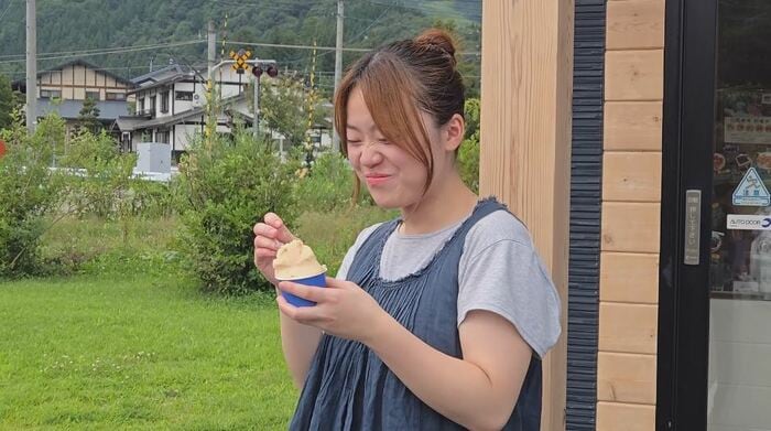 「白馬農場　ジェラテリア」でジェラートを楽しむ