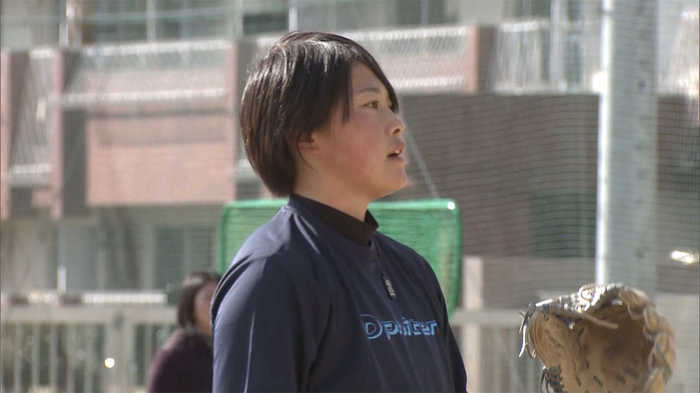 「日本代表のエース目指す」女子ソフトボール界の新星は高3生! 武器は3種類の剛速球【福島発】