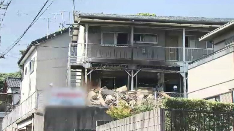 「黒煙が出ている」　アパートの一室で火事　焼け跡から男性1人の遺体　福岡・北九州市｜FNNプライムオンライン