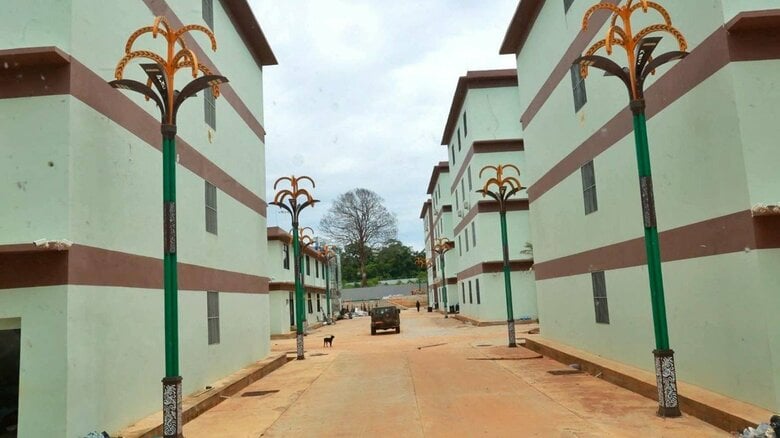 まるで一つの街のように建物が並ぶ巨大詐欺拠点