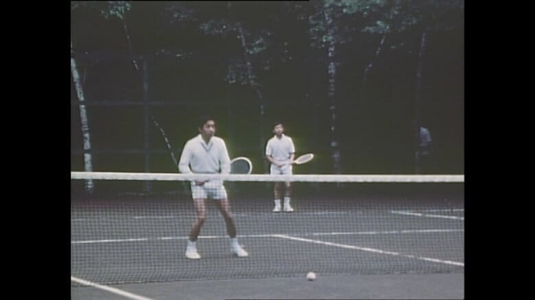 1973年　ダブルスを組みプレーされる上皇さまと陛下