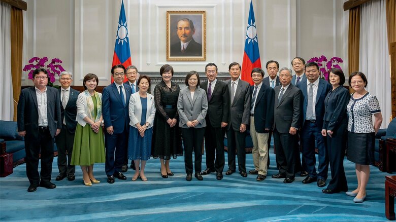 （蔡英文氏のツイッターより）