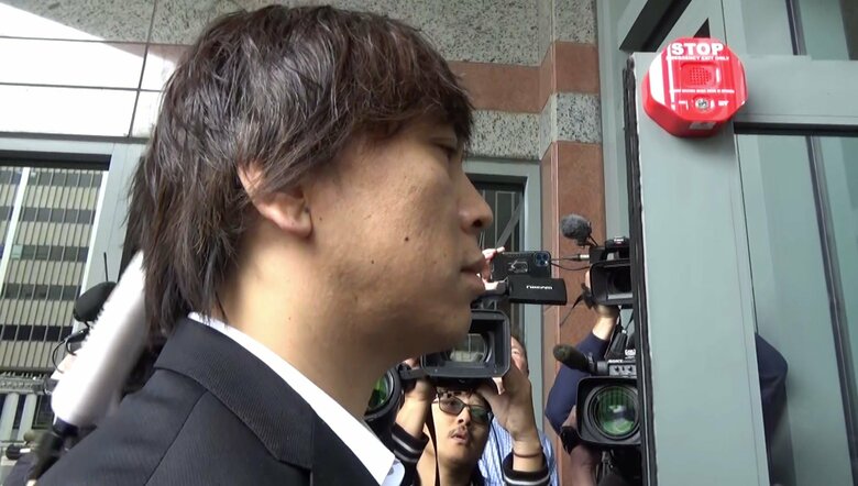 終始無表情の水原被告