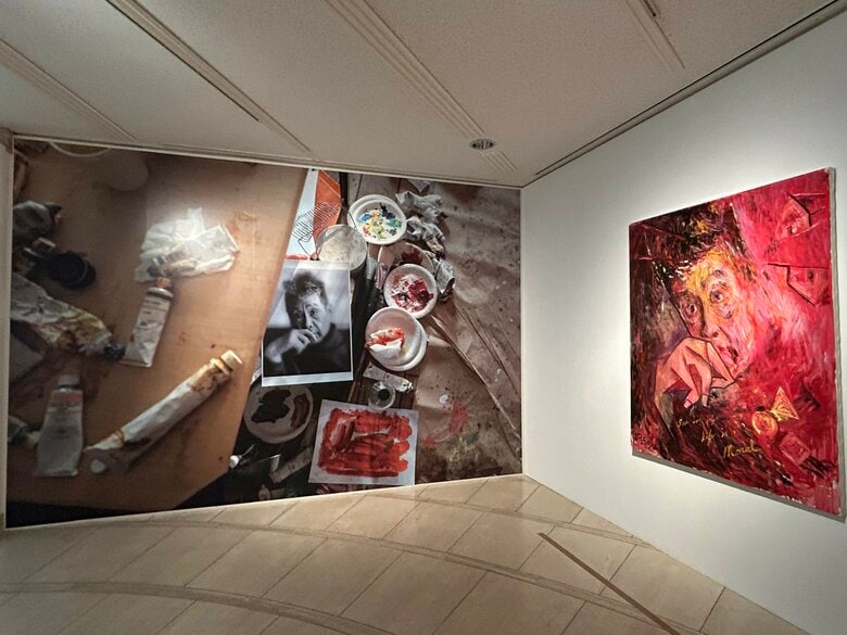 展覧会の最後を飾るのは横尾氏の自画像