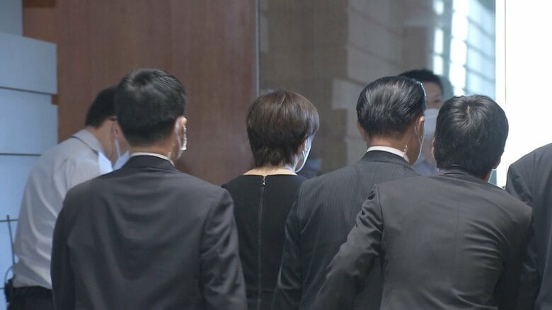 岸田首相と面会した昭恵夫人。記者団の質問に応じることはなかった