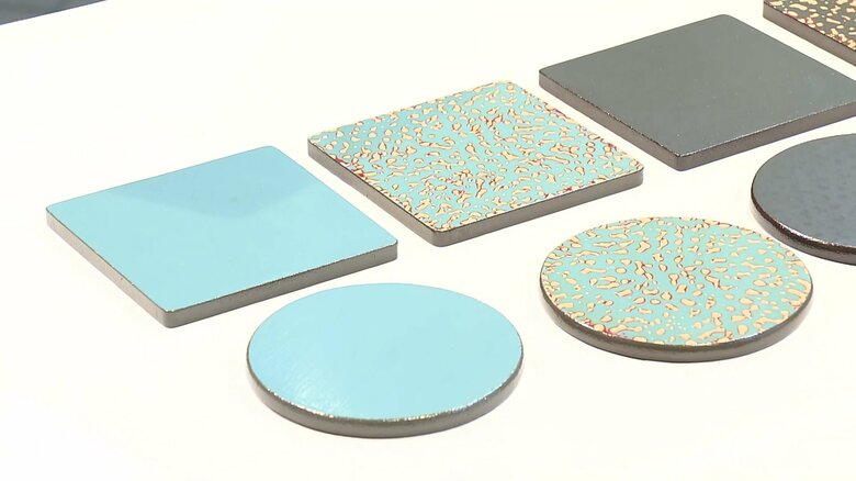 ギャラリーEASTの伝統工芸品の展示