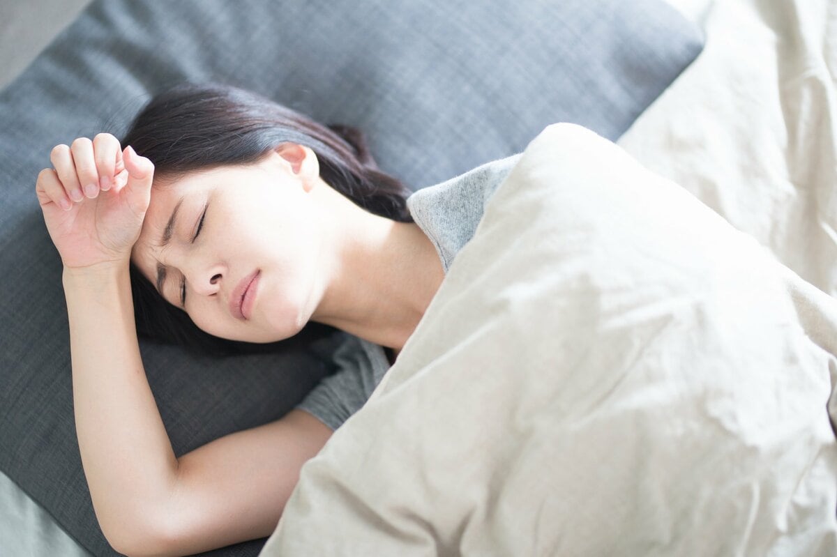 エアコンを一晩中つける」「フィルターを手入れ」睡眠のプロが教える 