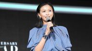 榮倉奈々 美背中があらわに…大胆なドレスで登場「ステキな夜になりました」百田夏菜子はブラックカーペットに緊張