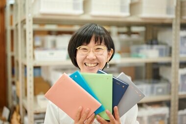 「左利きのための手帳があったらいいのに」オンラインショップ・左ききの道具店から生まれた『左ききの手帳』開発ストーリー