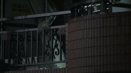 東京・渋谷区の4階建て共同住宅で火事　焼け跡から60代男性遺体見つかる