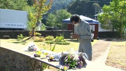 68人が犠牲…中越地震から21年  親子3人が巻き込まれた土砂崩れ現場には献花台　犠牲者の冥福祈り教訓を未来へ　新潟