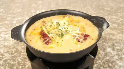 ジョージアの郷土料理「シュクメルリ」 鶏肉にニンニクが効いた松屋の大人気定食が復活