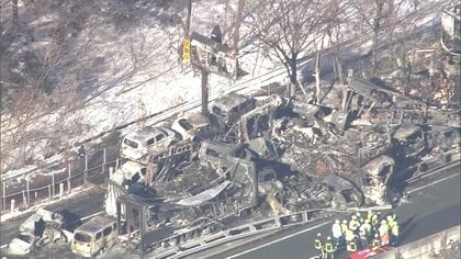 関越道50台以上絡む事故…車20台が炎上し女性1人死亡26人ケガ　現在も一部区間で通行止め続き解除の見通し立たず