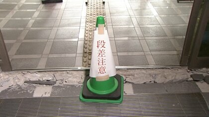【中継】震度7の熊本・宇城市で1人下敷き　住宅倒壊現場で救助活動続く