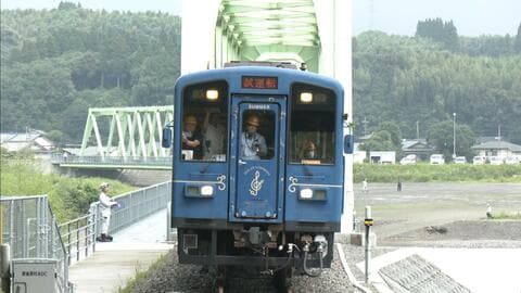 6年ぶりに地域に響く踏切の音　全線再開に向けくま川鉄道が試運転　新しい球磨川第四橋梁からの景色は「壮観」【熊本発】