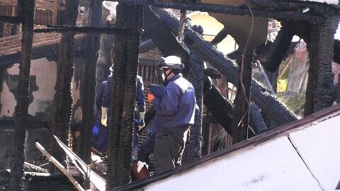 住宅全焼 2人死亡 山梨・市川三郷町 未明の火事