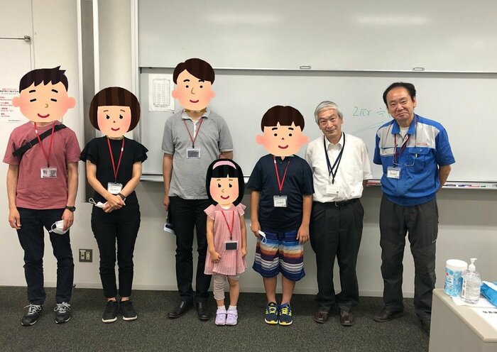 TWIns見学の際の集合写真