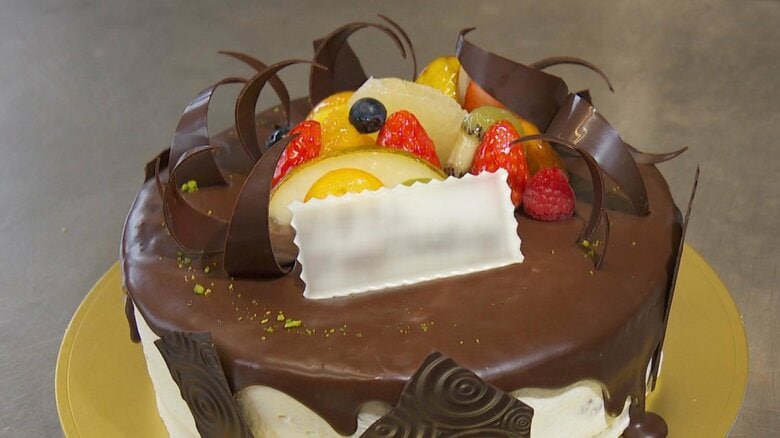今年のトレンドは「小さいサイズ」 クリスマスケーキに物価高騰の波、富山の人気パティスリーも1割値上げの現実|FNNプライムオンライン