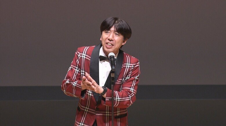 「トクリュウとかけまして…」お笑いタレント・ねづっちさんが防犯イベントで被害防止訴え｜FNNプライムオンライン