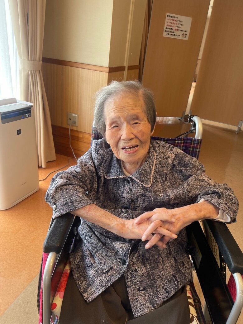 国内最高齢者が逝去　静岡県小山町在住の114歳　明治43年（1910年）生まれ　前日に最高齢者になったばかり｜FNNプライムオンライン