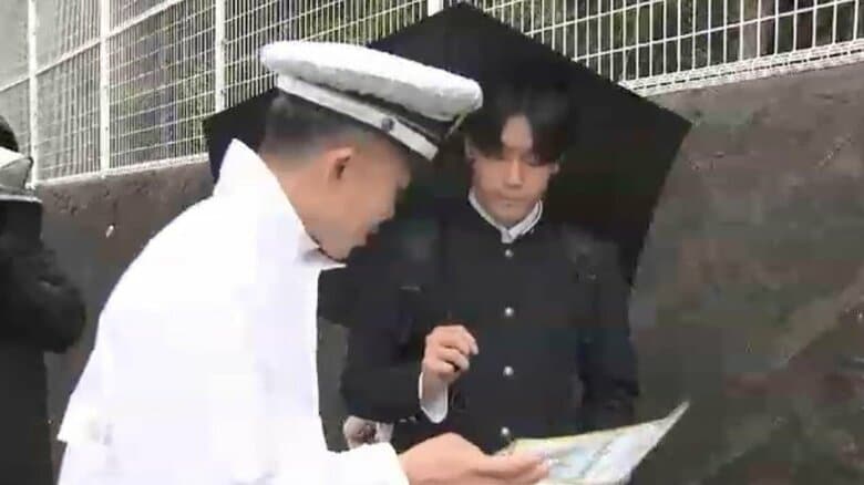 4月から自転車の交通違反に「青切符」　“ながらスマホ”に反則金1万2000円など　高校生らに安全運転を呼びかけ　福岡｜FNNプライムオンライン