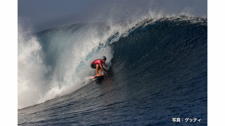 タヒチの波は最大で7メートルに達するという