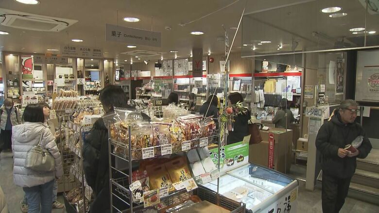 平日でもにぎわいを見せる店内