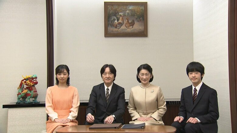 秋篠宮邸の応接室で2023年12月19日撮影