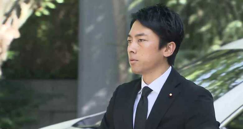 参拝に訪れた小泉進次郎氏