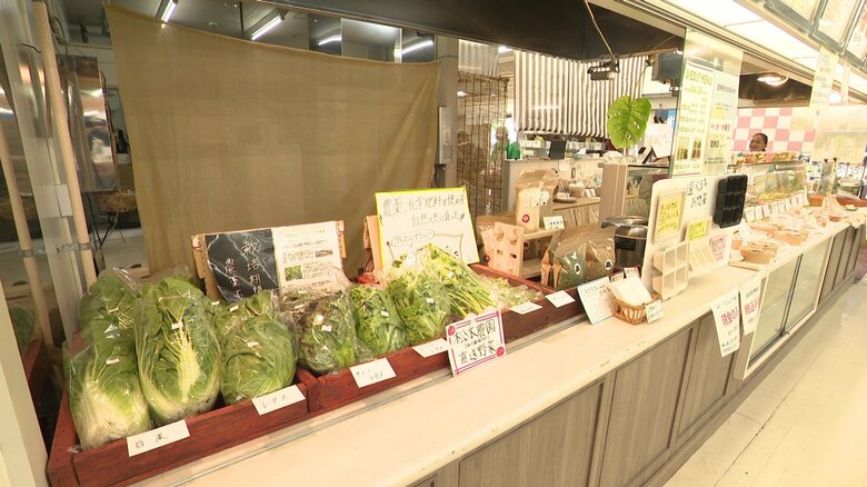 旬の新鮮野菜も店頭に