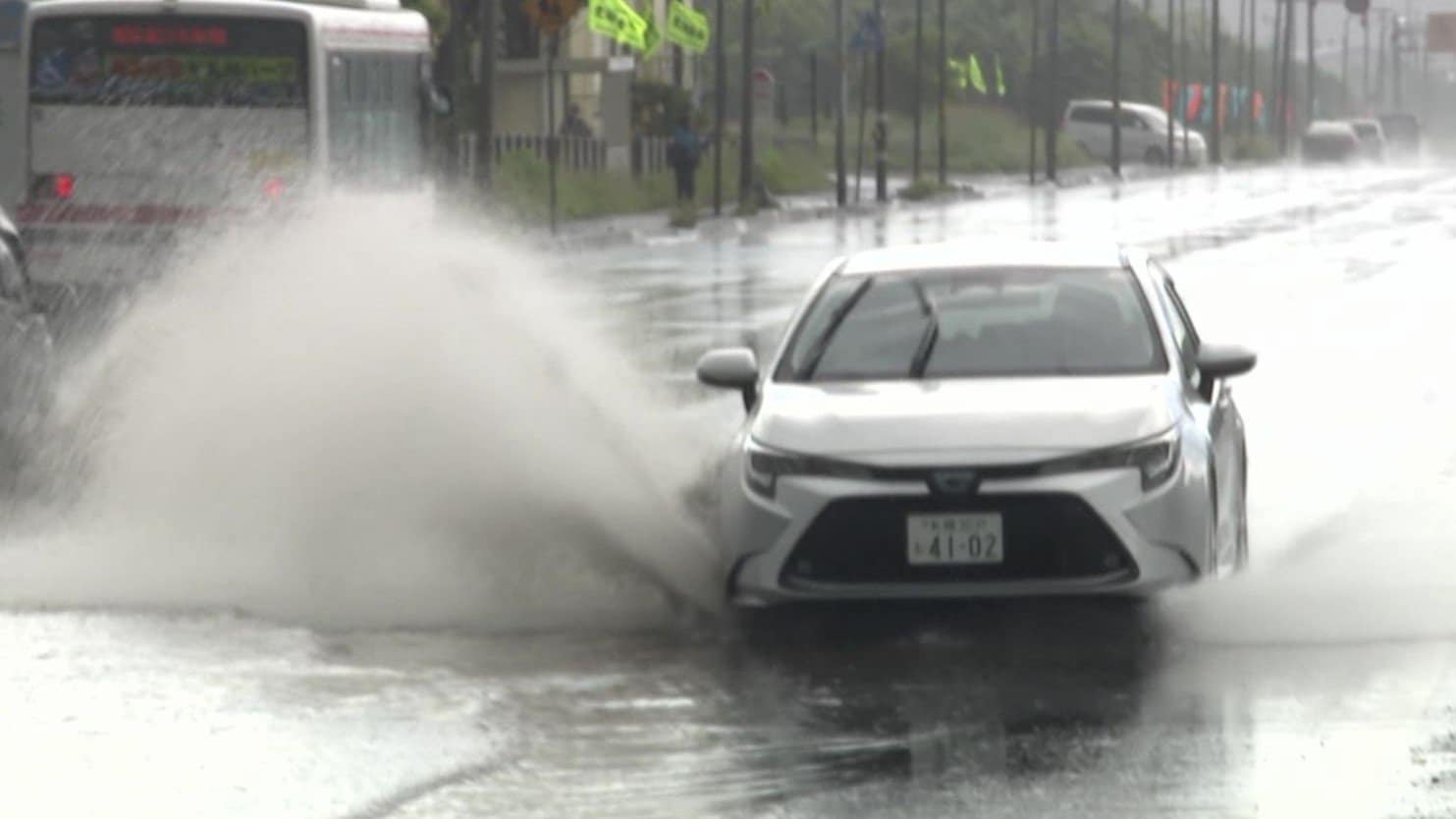  【北海道で初】「レベル3大雨警報」が札幌市と石狩市に一時発表…ゲリラ豪雨や雷、ひょうを札幌市内で観測―大気の状態が不安定な状況続く 13日にかけて、急な強い雨・落雷・突風・ひょうに注意を
