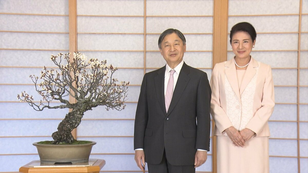 天皇陛下　贈呈品 平和への思い新たに」天皇陛下65歳の誕生日 就職経験のない陛下は愛子