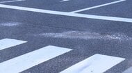 東京・文京区で信号無視の軽自動車が乗用車と衝突・横転　歩行者4人巻き込み5人病院搬送も軽傷　直前にスピード違反や当て逃げか
