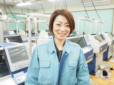 「着け心地が良くて完全に無縫製の肌着」に特化した新ブランドを立ち上げる―。立体的なニット製品を自動で編み上げる超高機能マシン。その使い道を15年間も試行錯誤してきた町工場の新ブランド誕生物語です。