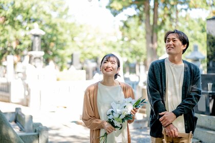 代々続く親族のお墓がない40代~60代男女の3割以上が、両親のお墓として納骨堂や樹木葬の利用を選択肢として考えている!株式会社宙の会が「両親のお墓」に関する調査を実施!